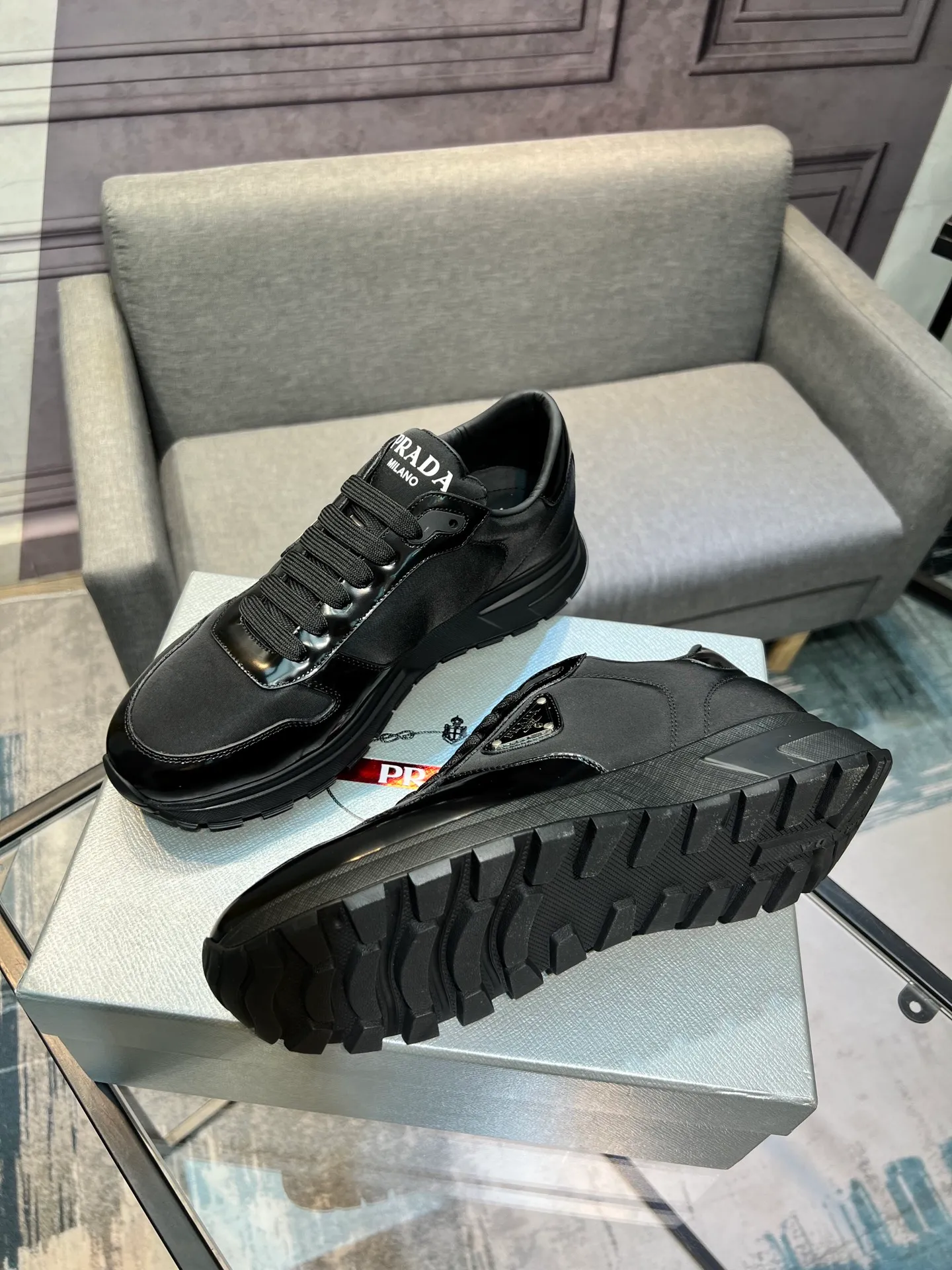 Men's shoes 💰540 PRADA "Prada" casual shoes Regular size: 38-44 (45 can be customized) Product material: Selected cowhide material, genuine leather lining, original outsole
